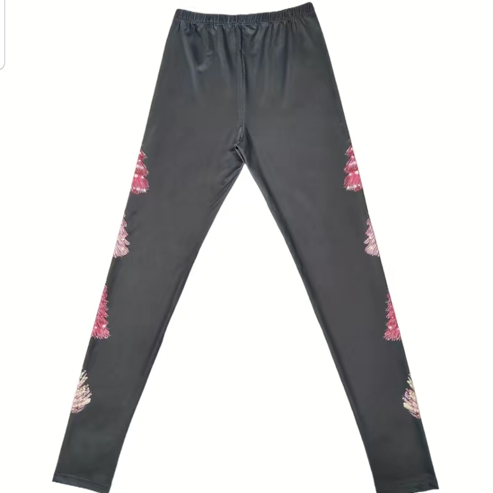 Adorable Christmas Black Leggings with Pink Tree Design - Picture 3 of 5